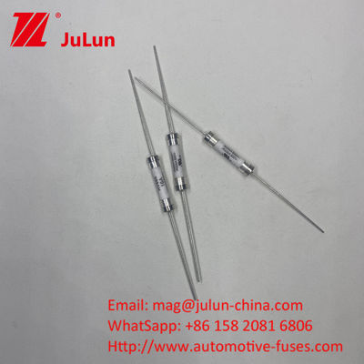 HV660 12A 500VDC 30KA ความจุในการหัก ฟิวส์รถยนต์เซรามิกที่มีช่อง PCB และการติดตั้งคลัมป์