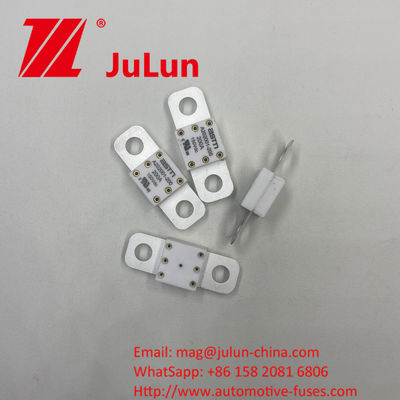 150VDC ความดันเฉพาะเซรามิก A202001-500A ฟิวส์รถยนต์ที่มีระยะหุ้น 39 มม ผลิตจากทองแดงเงิน หินสี่เหลี่ยม ทรายและทองคํา