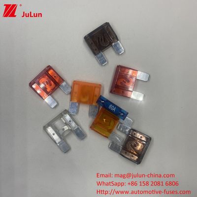 32VDC 40A ฟิวส์ใบรถยนต์ที่จําเป็นสําหรับระบบอิเล็กทรอนิกส์รถยนต์