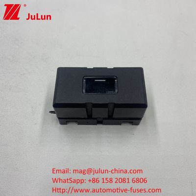 การบรรจุกระดาษกระดาษ Car Fuse Holder สําหรับ With Plug-in Fuses ความดันสูงสุด 32VDC 58VDC 72VDC