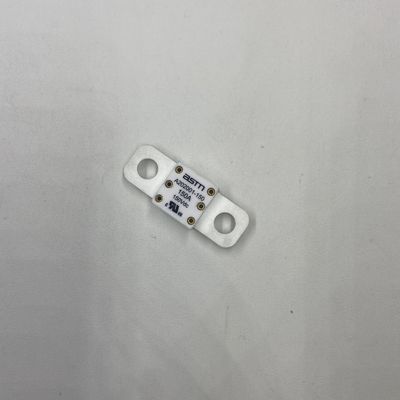 150A 150VDC การแปลงพลังงาน เซรามิกออโตโมทีฟ ฟิวส์ ความสามารถในการทําลายสูง 16KA 20KA ด้วยแรงหมุนที่แนะนํา 11-13N · m สําหรับ M8