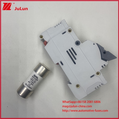 โฟโตวอลเตอิก 10*85mm 1500VDC 32A DIN Rail Installation Power Supply พร้อมการรับรอง IEC 60947-3